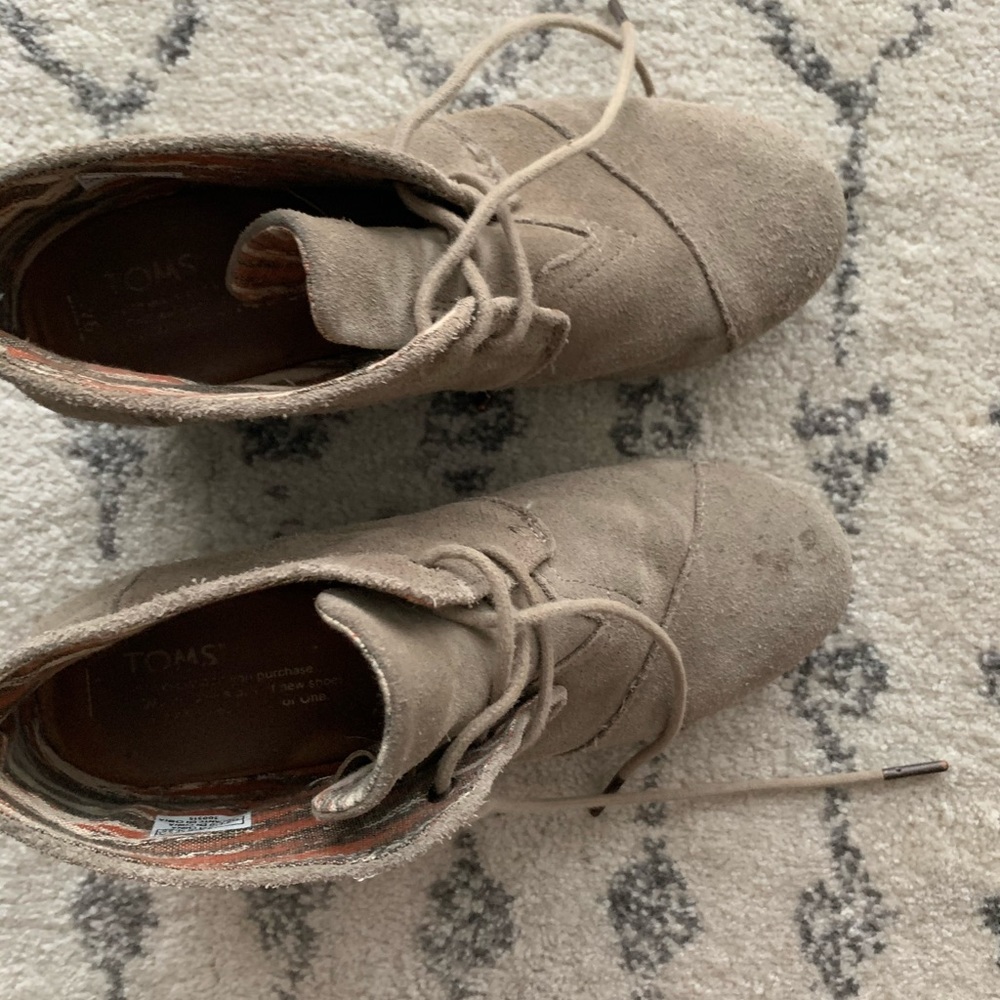 Toms Wedges